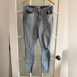 Levi’s Signature High Rise Skinny Jeans Size W31 L30 Light Washed Distressed Raw